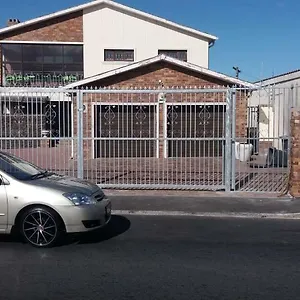 sty-1-bnb.hotels-capetown.com/